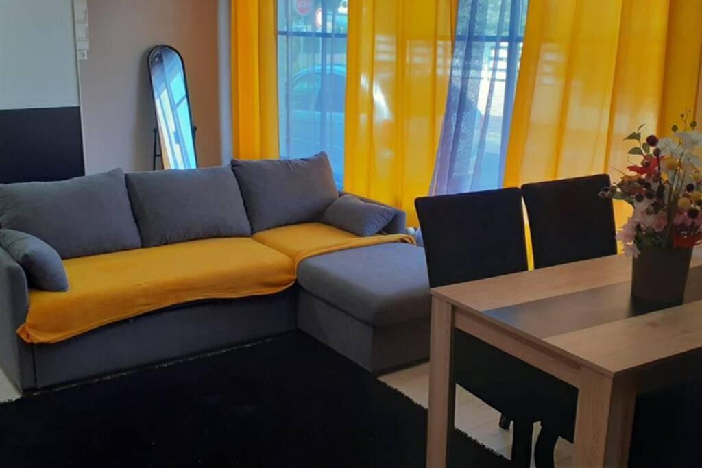 Charmante Petite Maison Charleville-Mézières Екстериор снимка